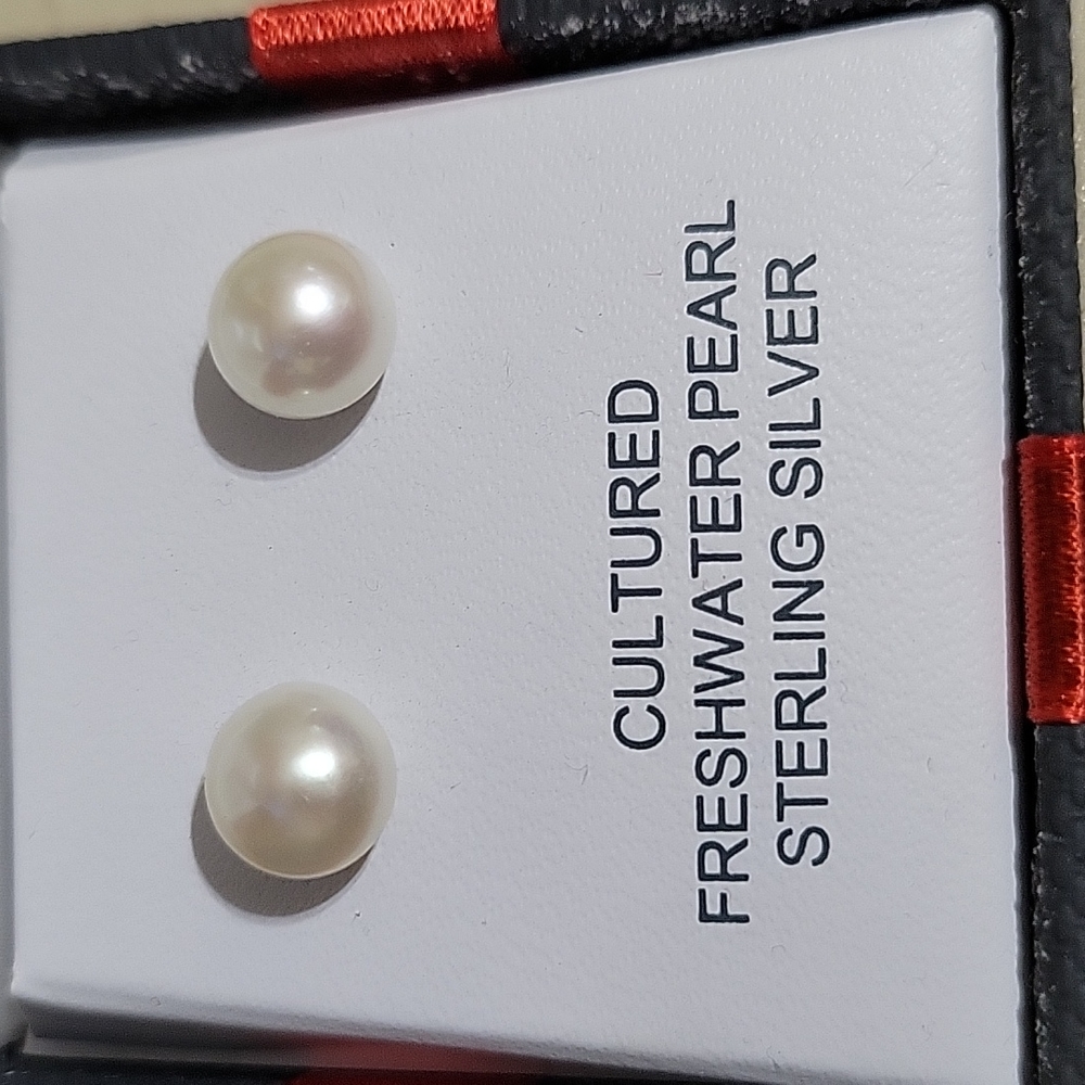 Freshwater Pearl Earrings